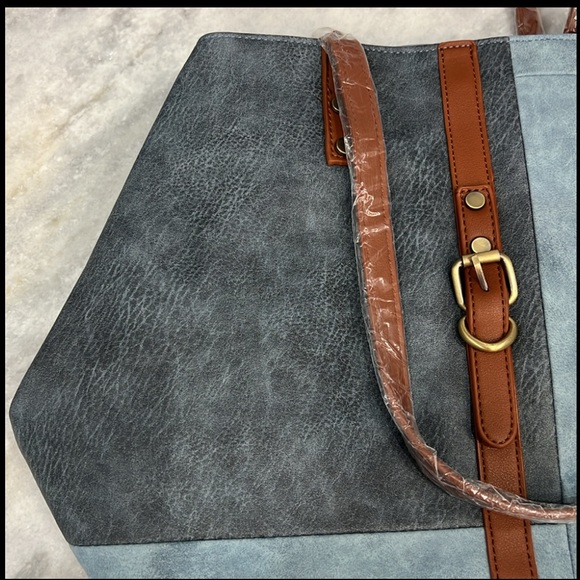 Blue Faux Leather Convertible HOBO Bag - Picture 4 of 14